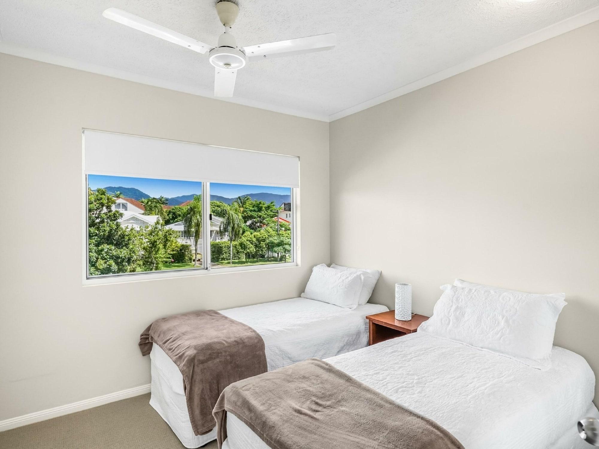 North Cove Waterfront Suites Cairns Eksteriør billede