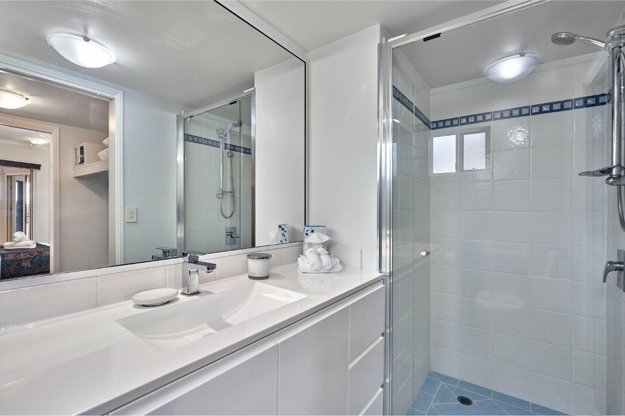 North Cove Waterfront Suites Cairns Eksteriør billede